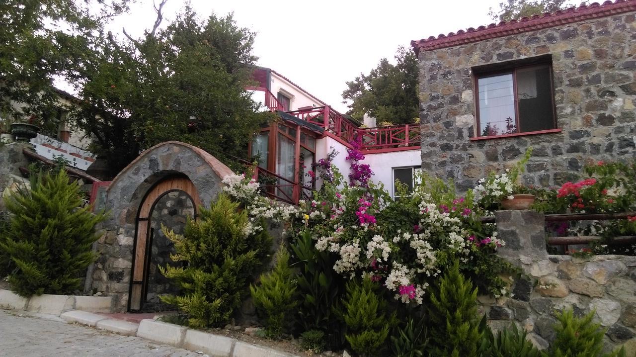 Karaburun Bahçe Acomodação com café da manhã Exterior foto